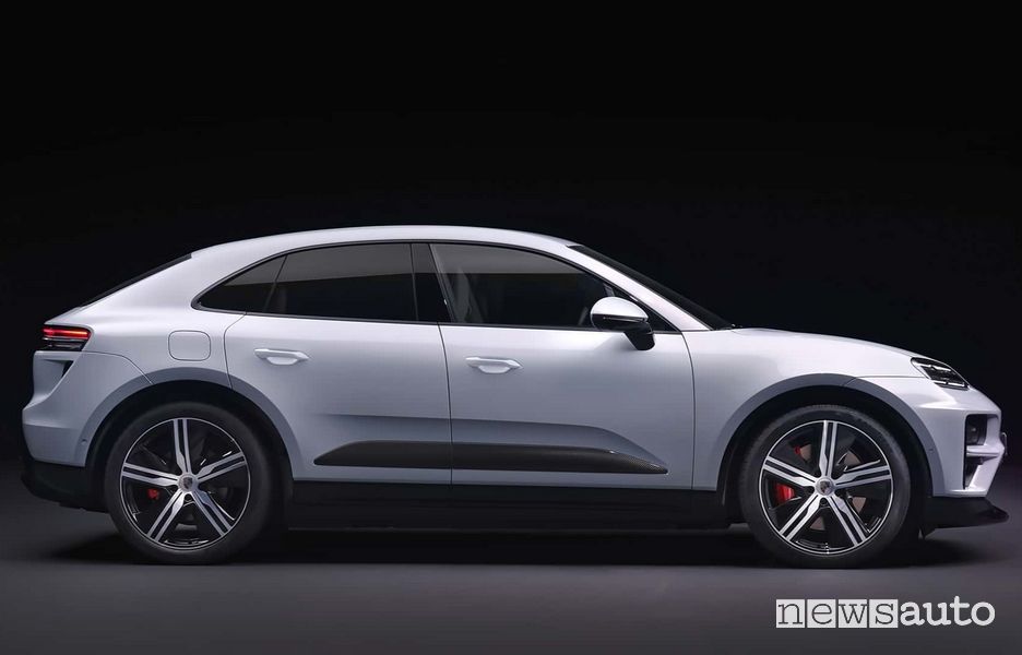 Nuova Porsche Macan Turbo laterale
