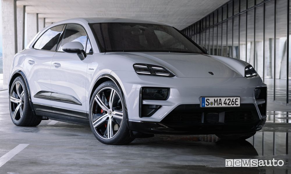 Nuova Porsche Macan Turbo anteriore 3/4