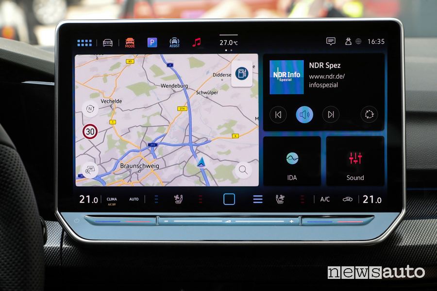 Volkswagen Golf GTE navigatore display da 12,9"