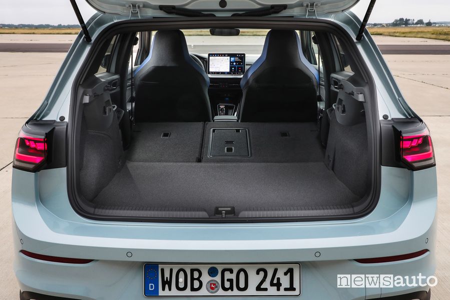 Volkswagen Golf GTE bagagliaio