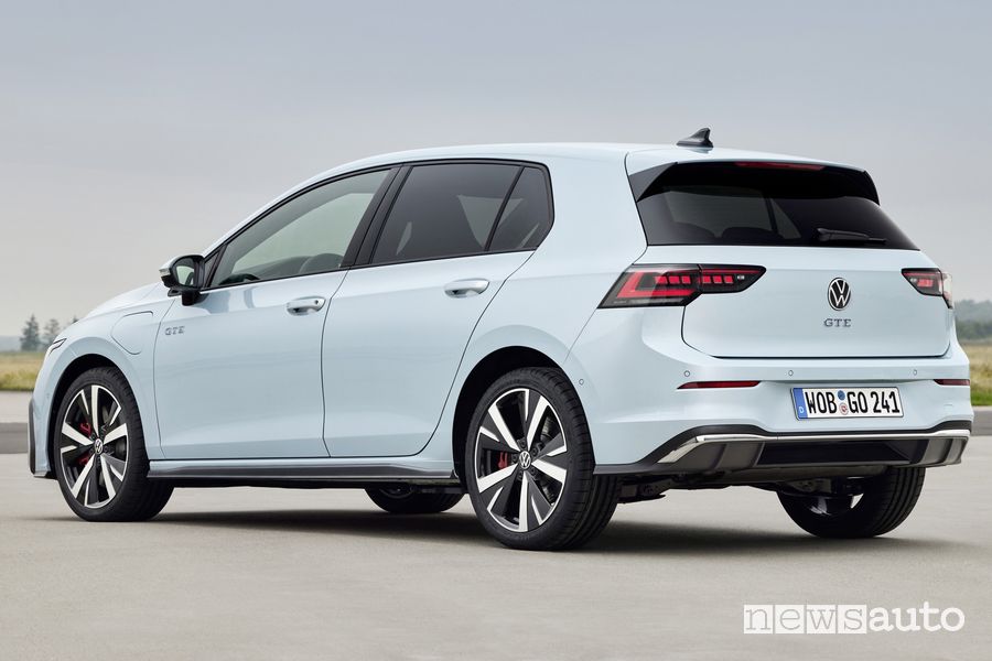 Volkswagen Golf GTE posteriore 3/4
