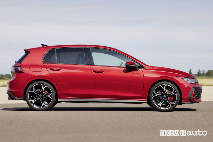 Volkswagen Golf GTI laterale