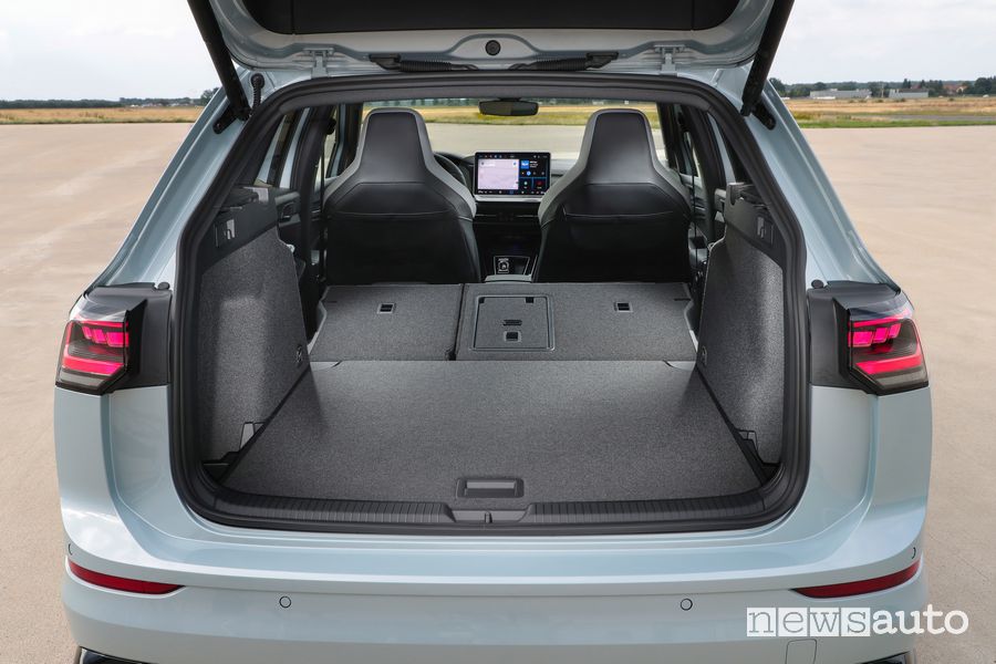 Volkswagen Golf Variant R Line bagagliaio