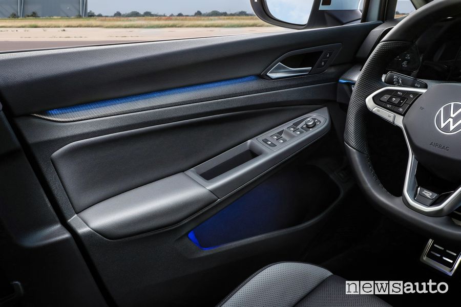 Volkswagen Golf Variant R Line comandi portiera guidatore