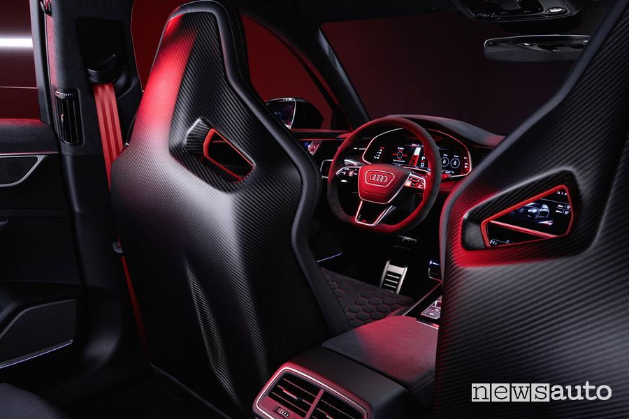 Audi RS 6 Avant GT sedili a guscio in carbonio