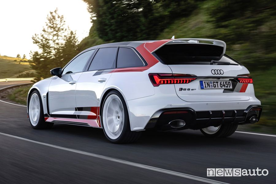 Audi RS 6 Avant GT su strada