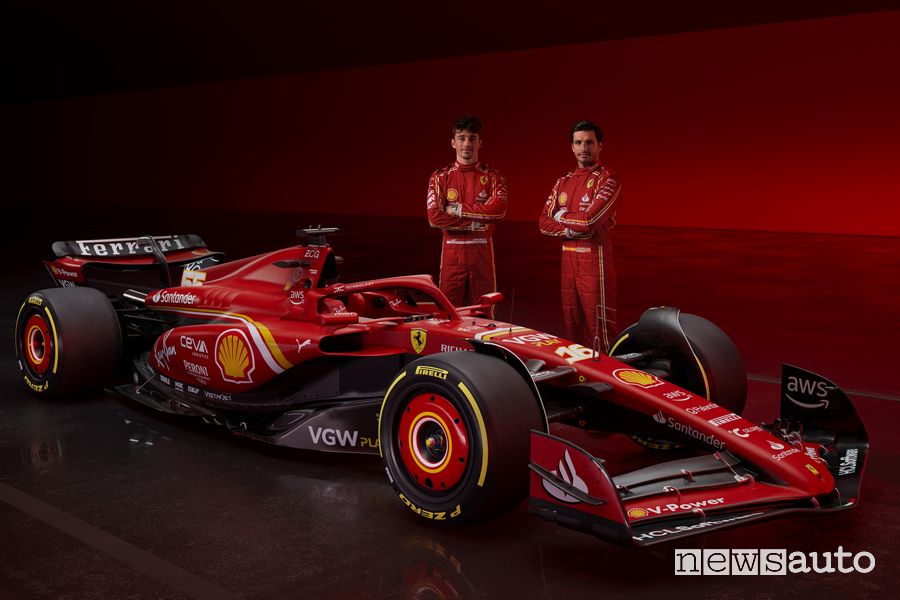 Ferrari F1 2024 SF-24 con i piloti Leclerc e Sainz