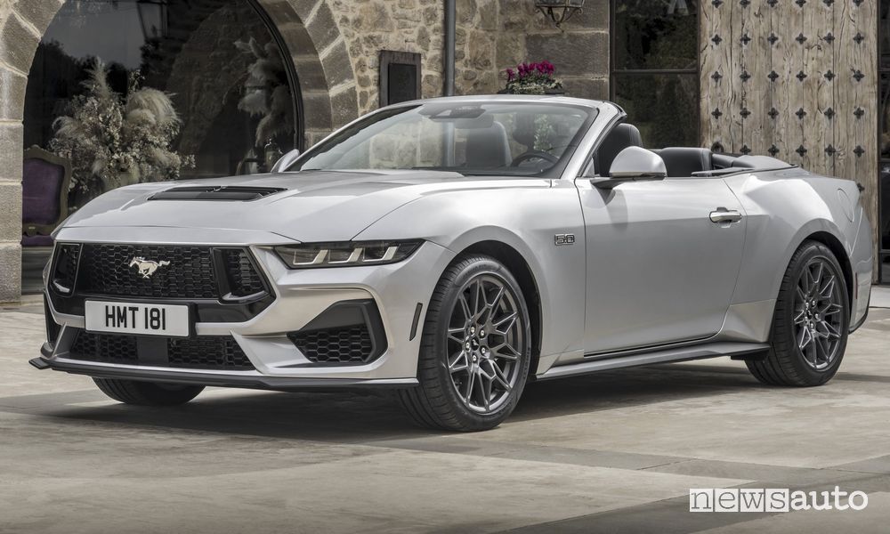 Nuova Ford Mustang Convertible anteriore 3/4