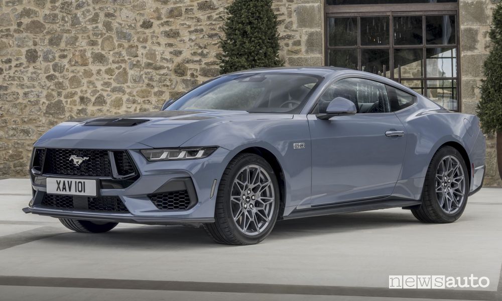 Nuova Ford Mustang GT anteriore /4