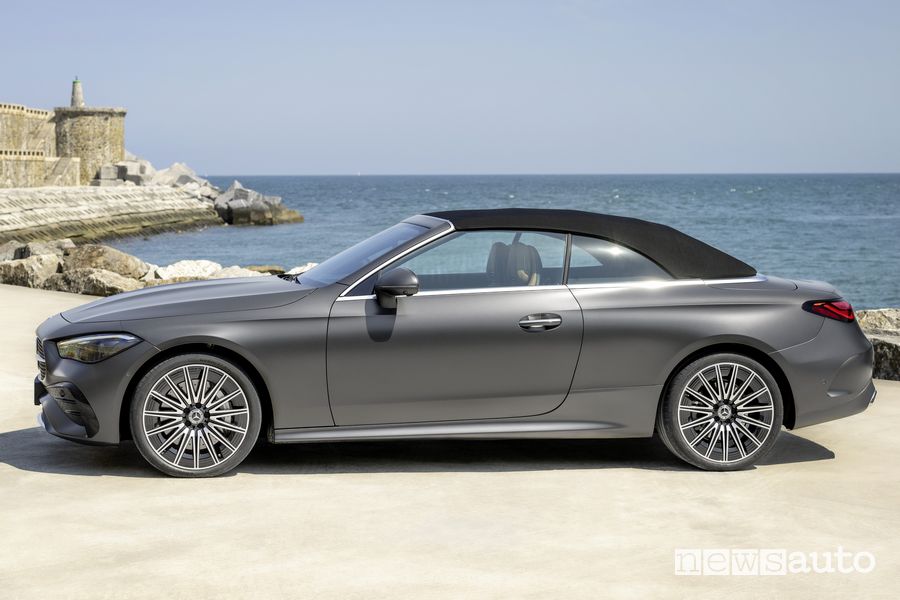 Mercedes CLE Cabriolet laterale capote chiusa