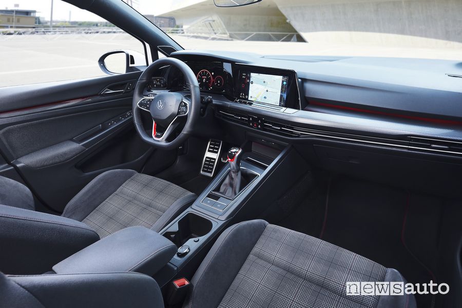 Volkswagen Golf GTI MT Ultimate plancia abitacolo