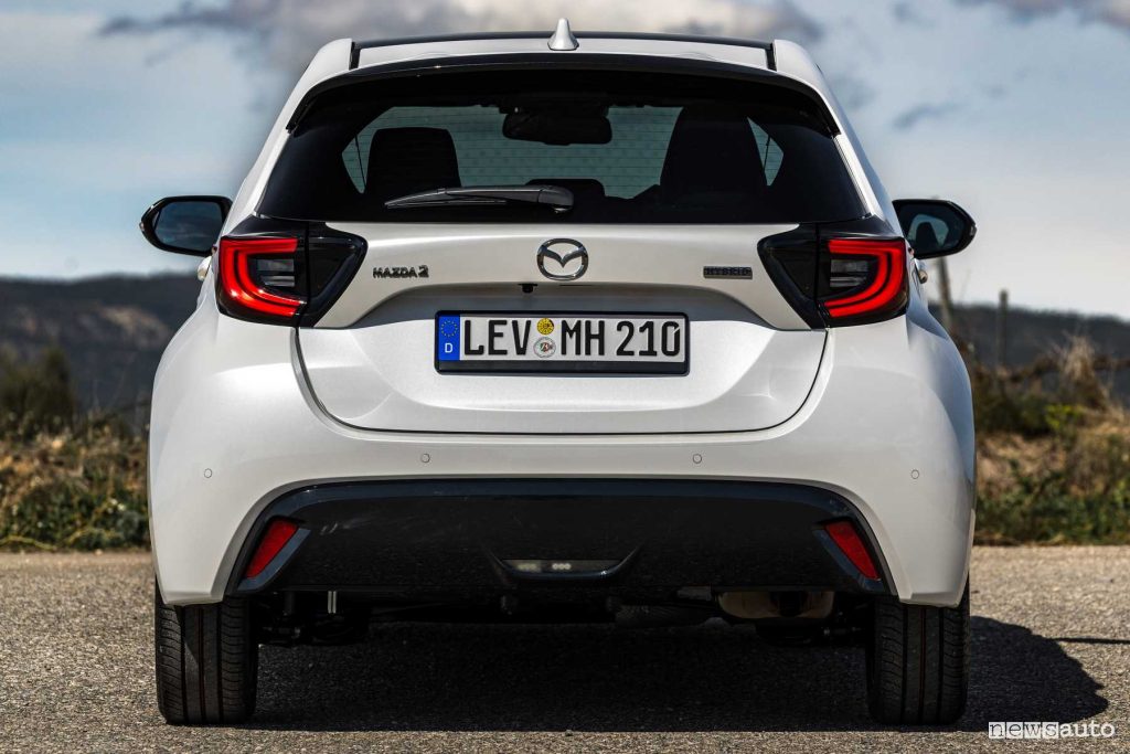 Mazda2 Hybrid 2024 posteriore