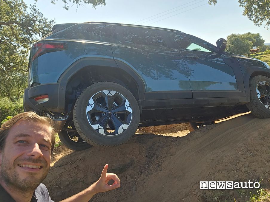 Dacia Duster 4x4 test offroad con Marco Paternostro