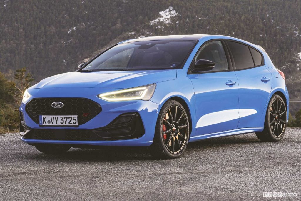 Ford Focus ST Edition anteriore 3/4