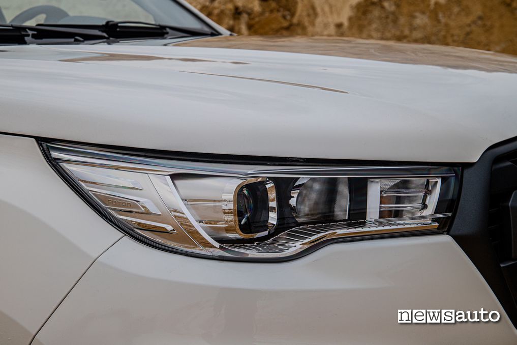 Foton Tunland G7 fari anteriori