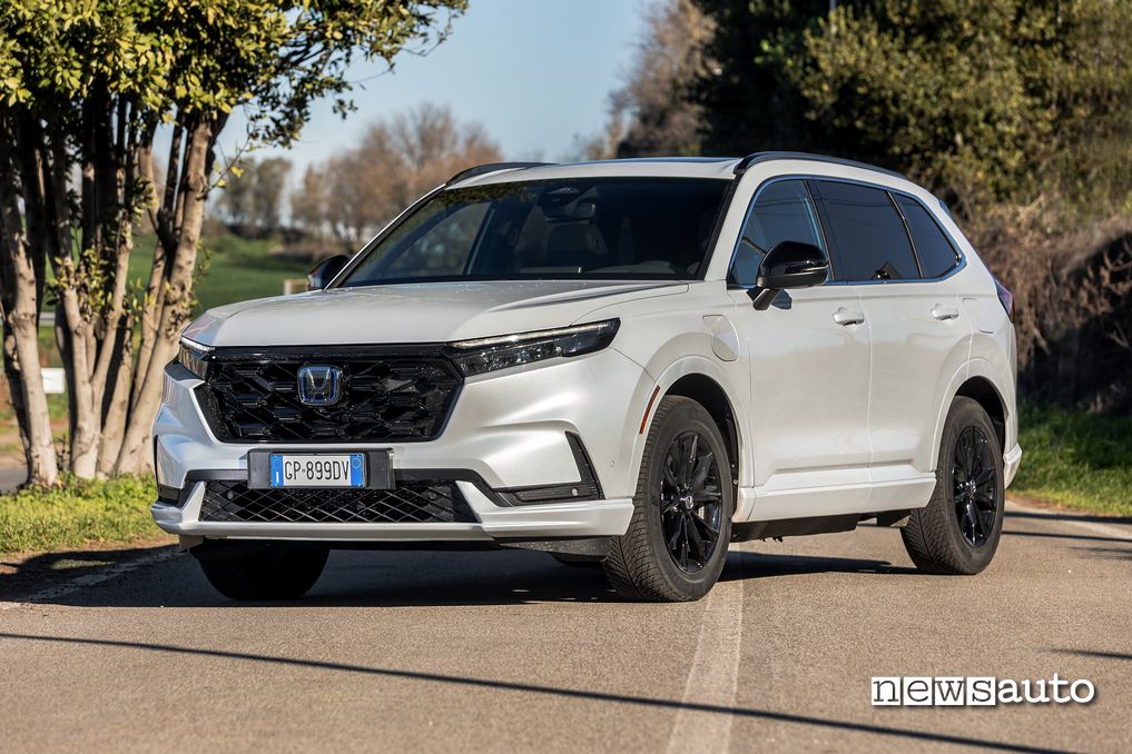 Honda CR-V PHEV anteriore