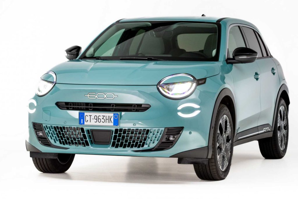 Nuova Fiat 600 Hybrid anteriore 3/4
