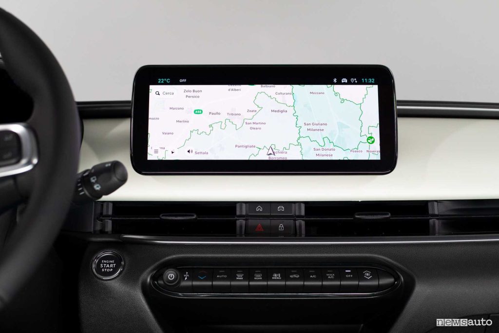 Nuova Fiat 600 Hybrid display navigatore
