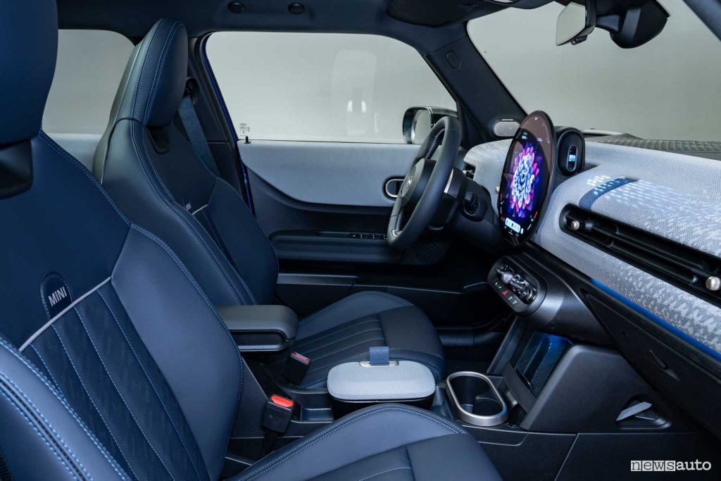 Mini Cooper 5 porte sedili anteriori abitacolo