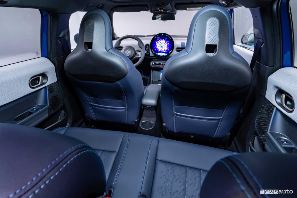 Mini Cooper 5 porte abitacolo
