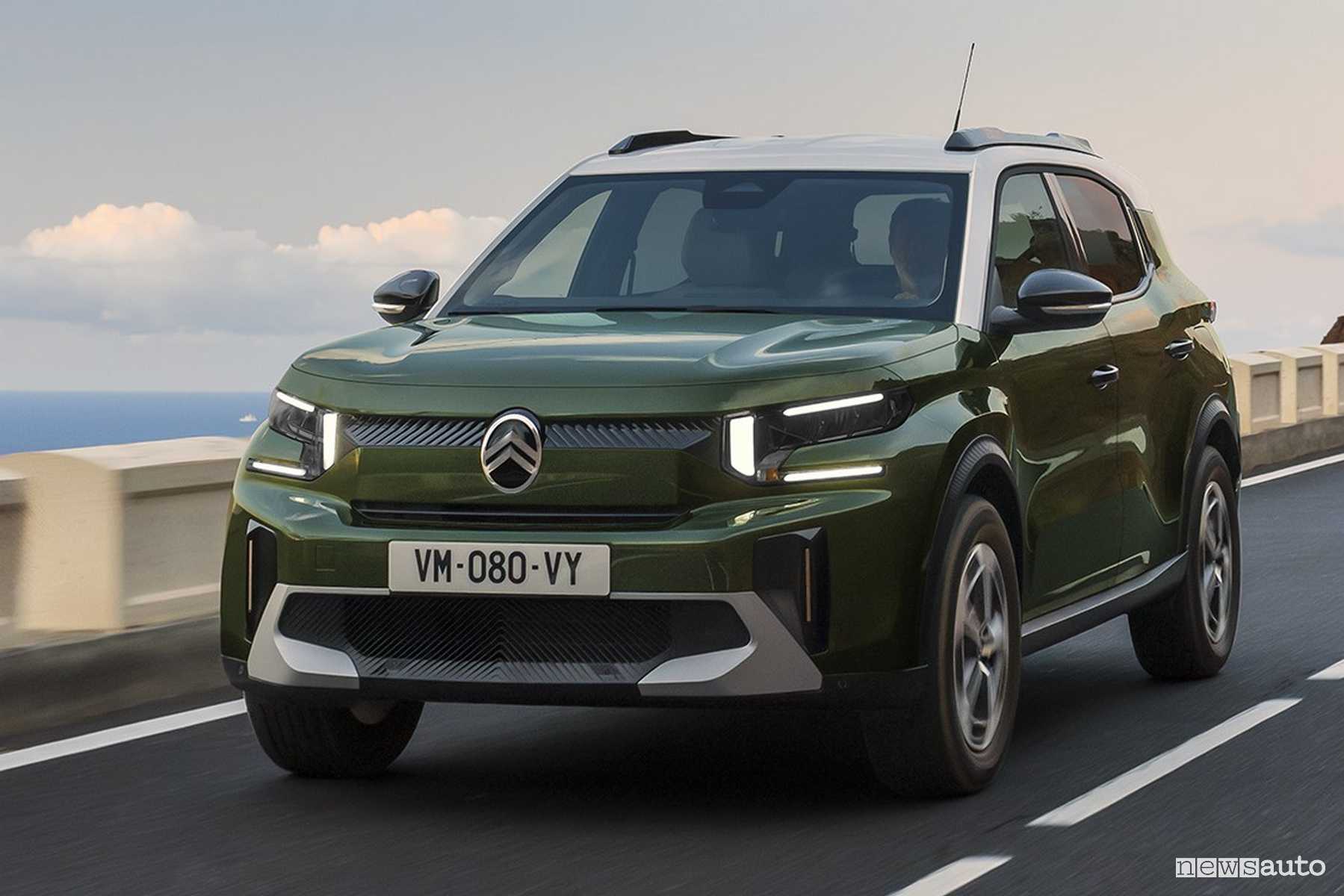 Nuova Citroen e-C3 Aircross su strada