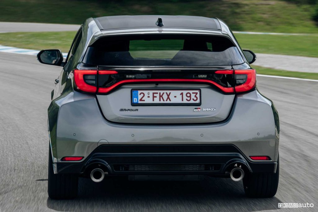 Nuova Toyota GR Yaris in pista