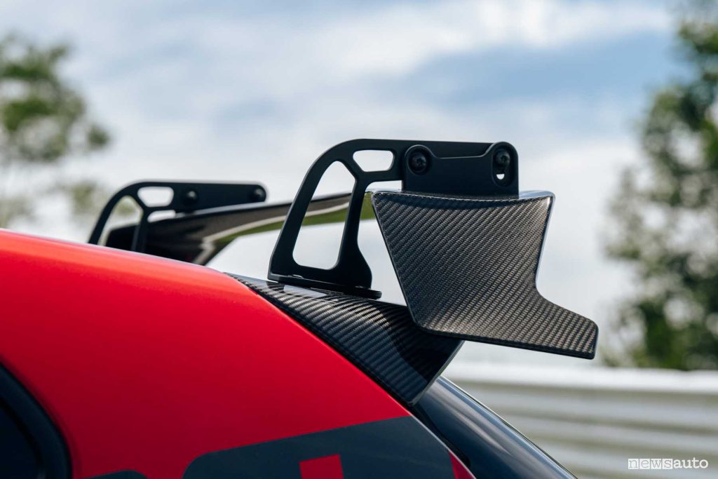 Toyota GR Yaris Special Edition Rovanpera spoiler posteriore