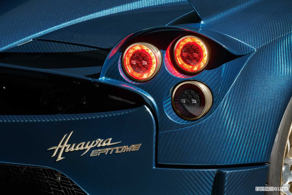 Pagani Huayra Epitome fari posteriori