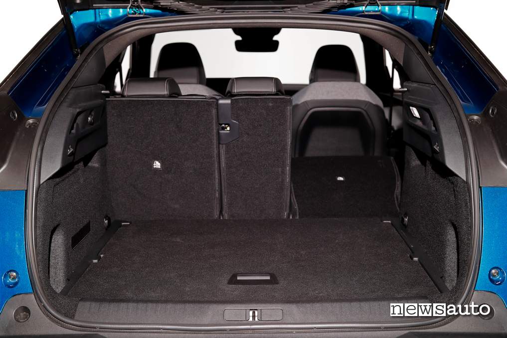 Peugeot 3008 hybrid 2024 bagagliaio