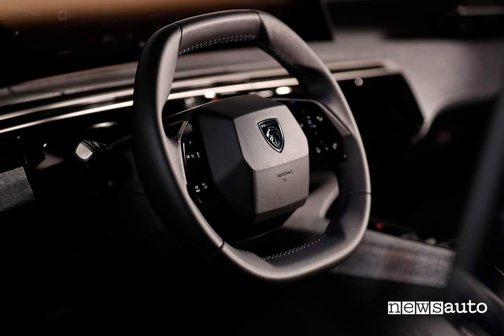 Peugeot 3008 hybrid 2024 volante