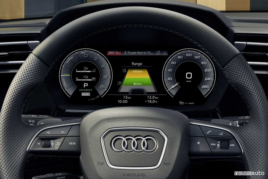 Audi A3 Sportback TFSI e display quadro strumenti abitacolo