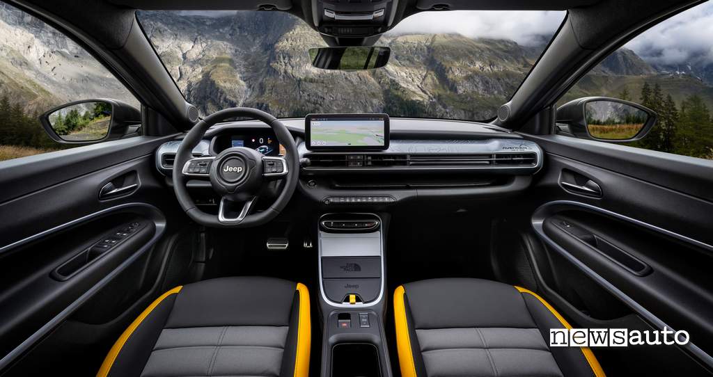 Jeep Avenger 4xe TNF interni