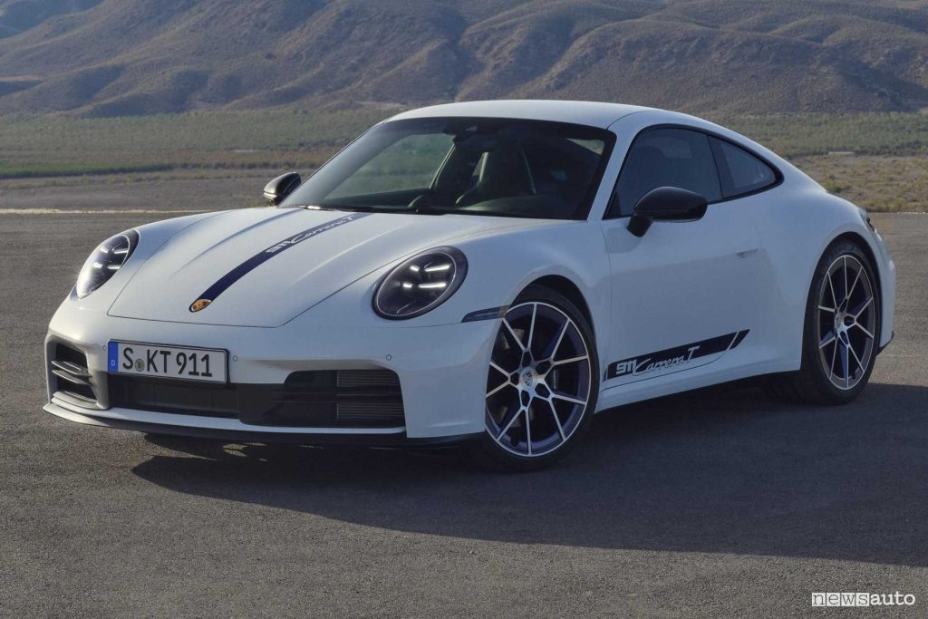 Nuova Porsche 911 Carrera T Coupé anteriore 3/4
