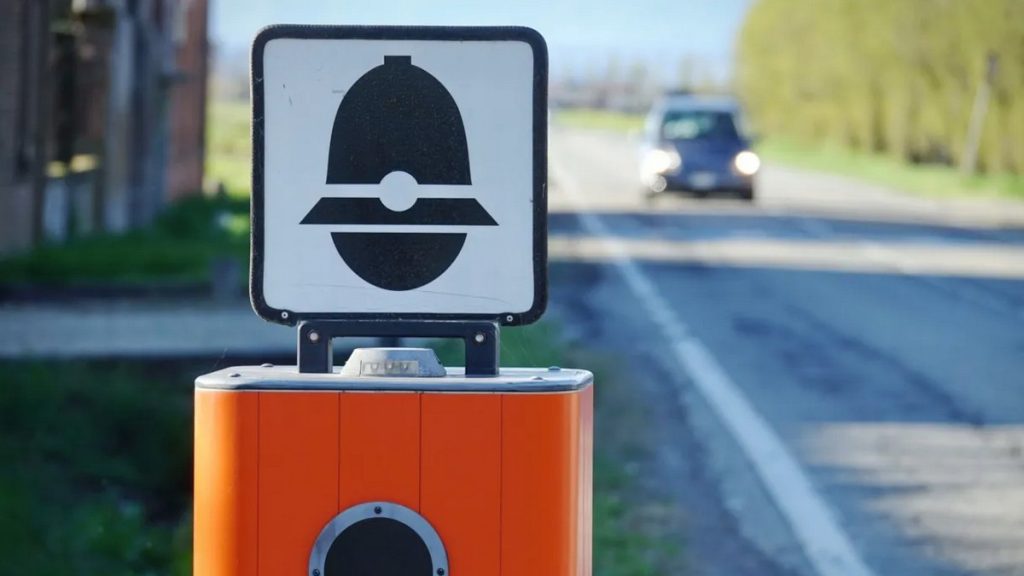 L'Autovelox con l'intelligenza artificiale sarà un autovelox evoluto che adatta dinamicamente i limiti di velocità
