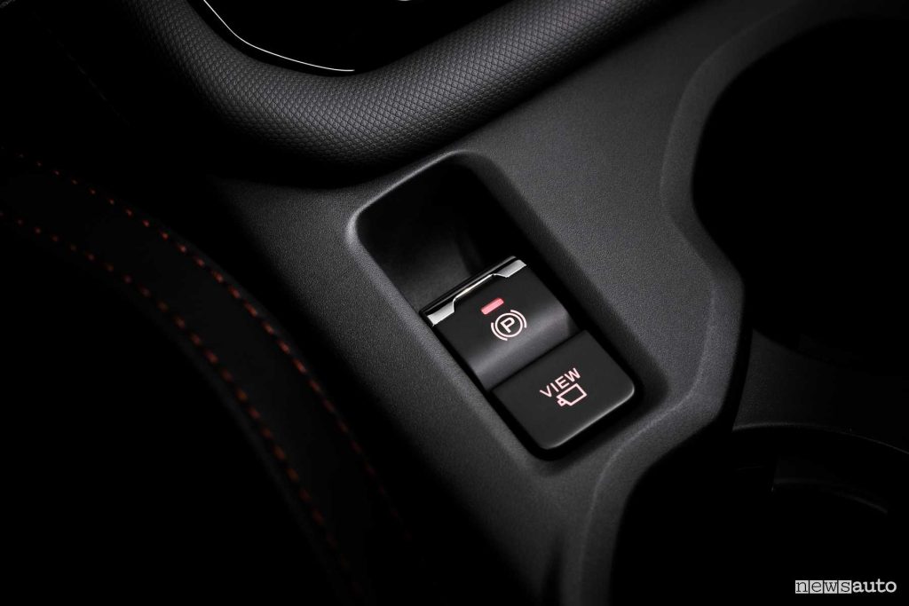 Subaru Forester 2025 pulsante freno elettronico