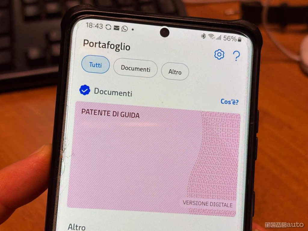Ecco come si vede la patente di guida digitale sul telefono grazie all'app IO