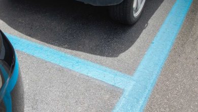 Le strisce blu dei parcheggi a pagamento