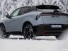 Alfa Romeo Junior ibrida Q4 posteriore 3/4 sulla neve