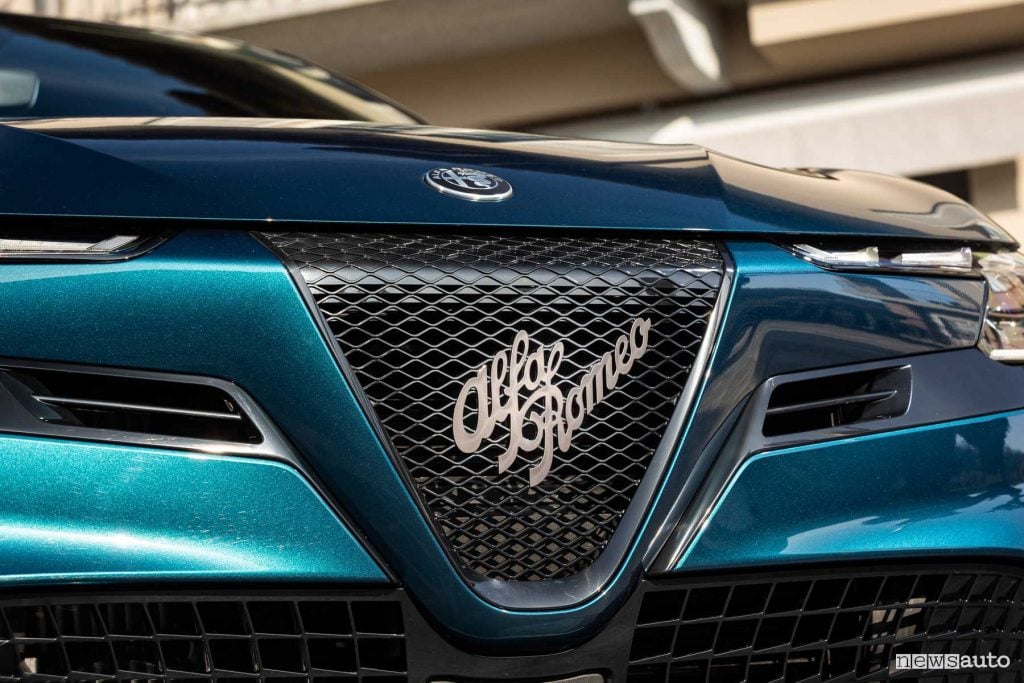 Alfa Romeo Junior Q4 griglia anteriore Scudetto Leggenda