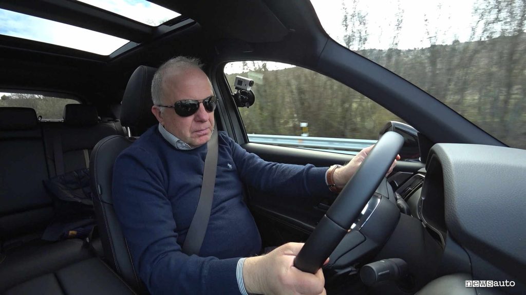 Mazda CX-60 3.3 diesel durante la prova su strada della versione 2025 con tutti gli aggiornamenti