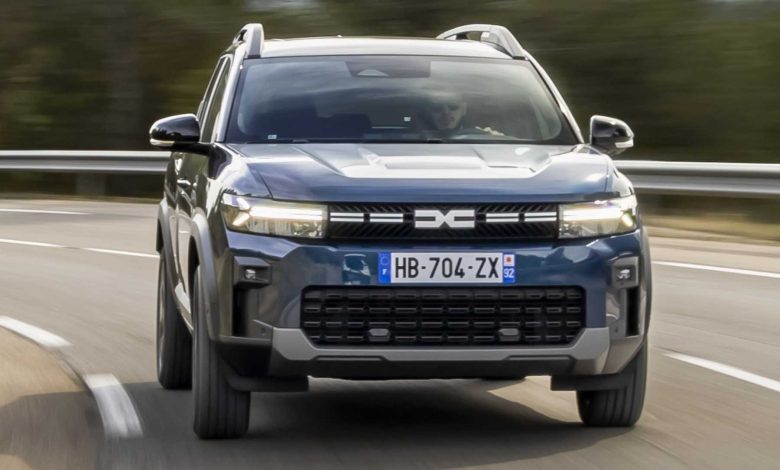 Dacia Bigster Journey su strada