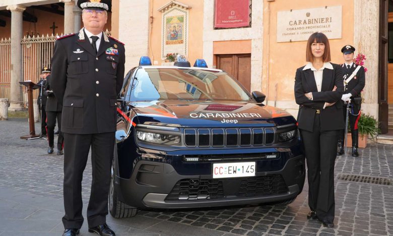 Jeep Avenger elettrica nuova auto dei Carabinieri
