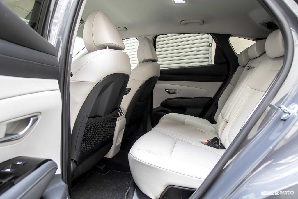 Hyundai Tucson plug-in hybrid sedili posteriori