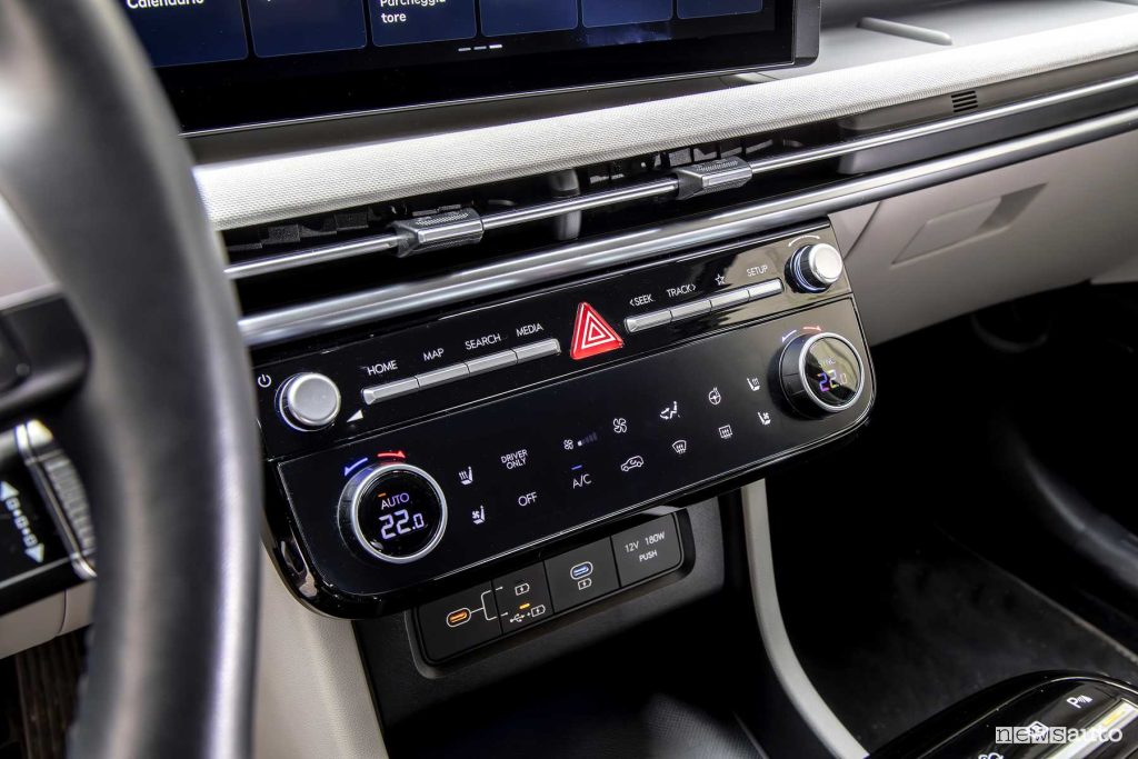 Hyundai Tucson plug-in hybrid comandi clima