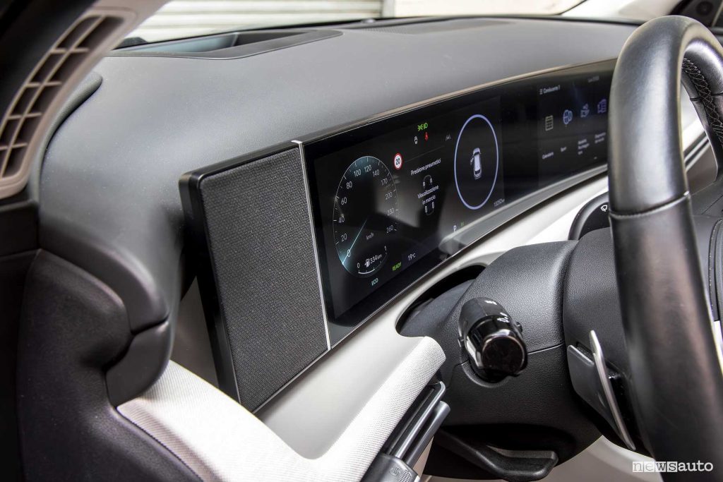 Hyundai Tucson plug-in hybrid display quadro strumenti