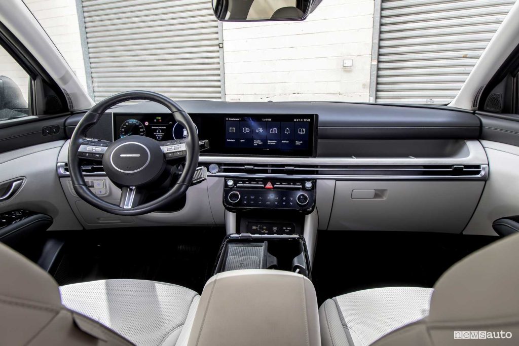 Hyundai Tucson plug-in hybrid plancia abitacolo