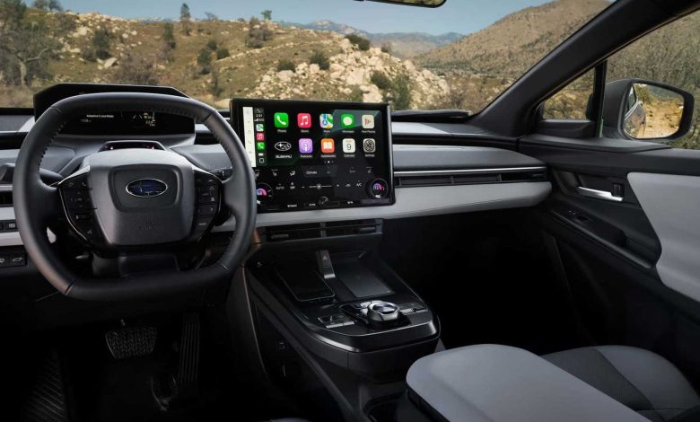 L'abitacolo della Subaru E-Outback