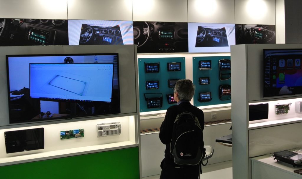 Vista parziale dello stand JF Sound ad Autopromotec