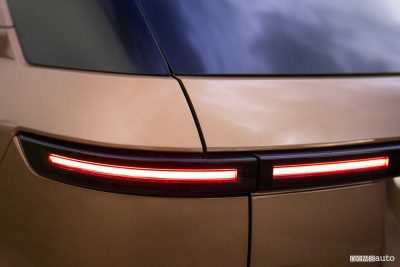 KGM Actyon faro posteriore firma luminosa