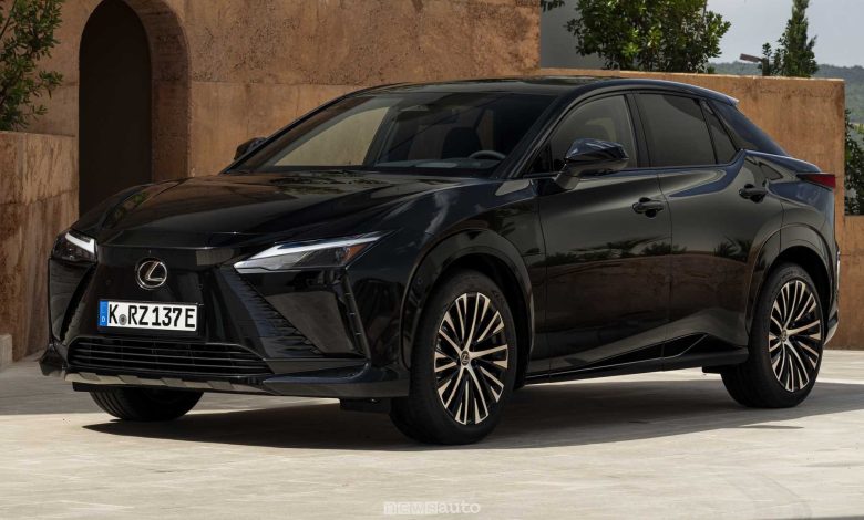 Lexus RZ 500e Luxury anteriore 3/4